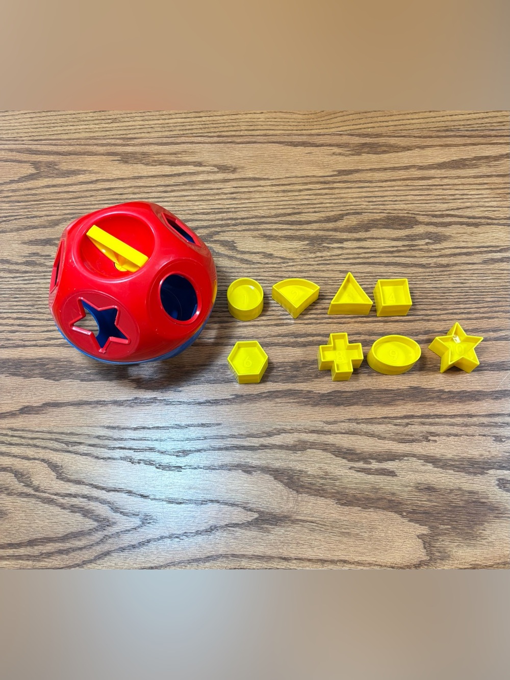 TUPPERWARE Toys Shape O Ball Blue Red Yellow Shapes Sorter Incomplete Missing 2